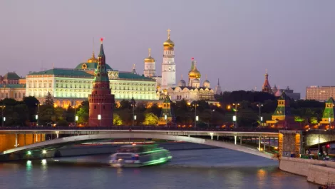 Apple registers Russian sales interest
