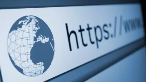 Microsoft issues IE warning