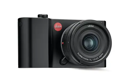 The Leica TL2 camera has an integrated Wi-Fi module for on-the-spot transferring of images