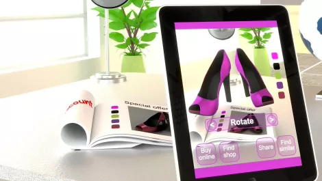 Apple, augmented reality to drive bumper Aussie smartphone year