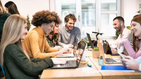 The best ways to attract young talent during labour shortages