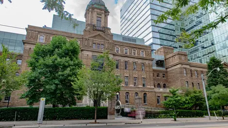 Canadian healthtech saw $900M VC funding decline in 2025