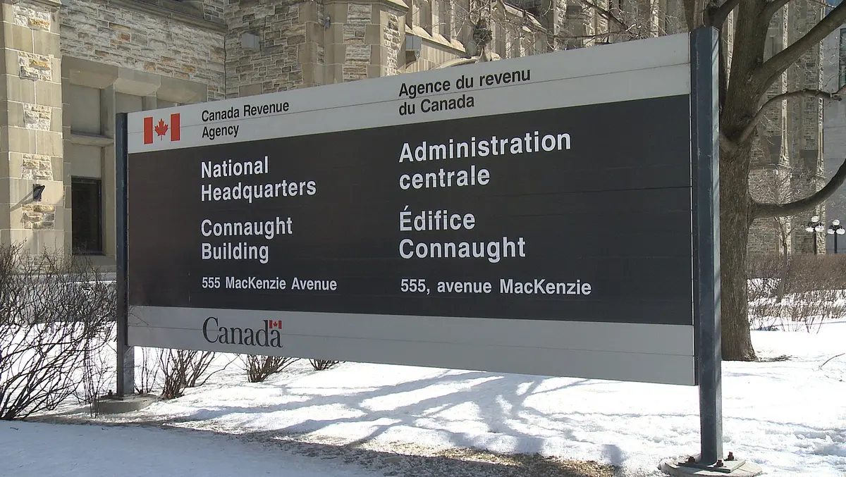 What AI tools did the CRA use in the 2025 tax season?