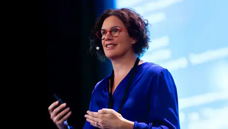 Professor Cori Stewart wins AI leadership scholarship